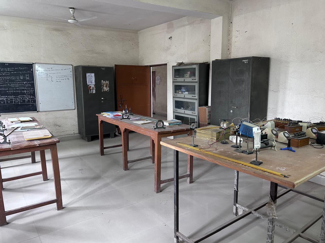 Physics Laboratory